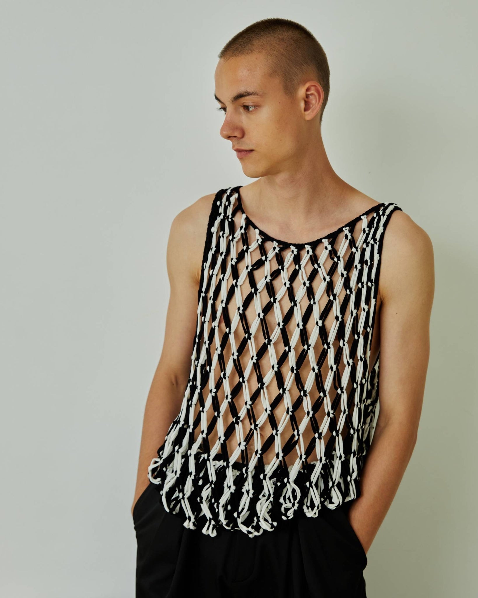 KNOT TANK TOP twotone black and white