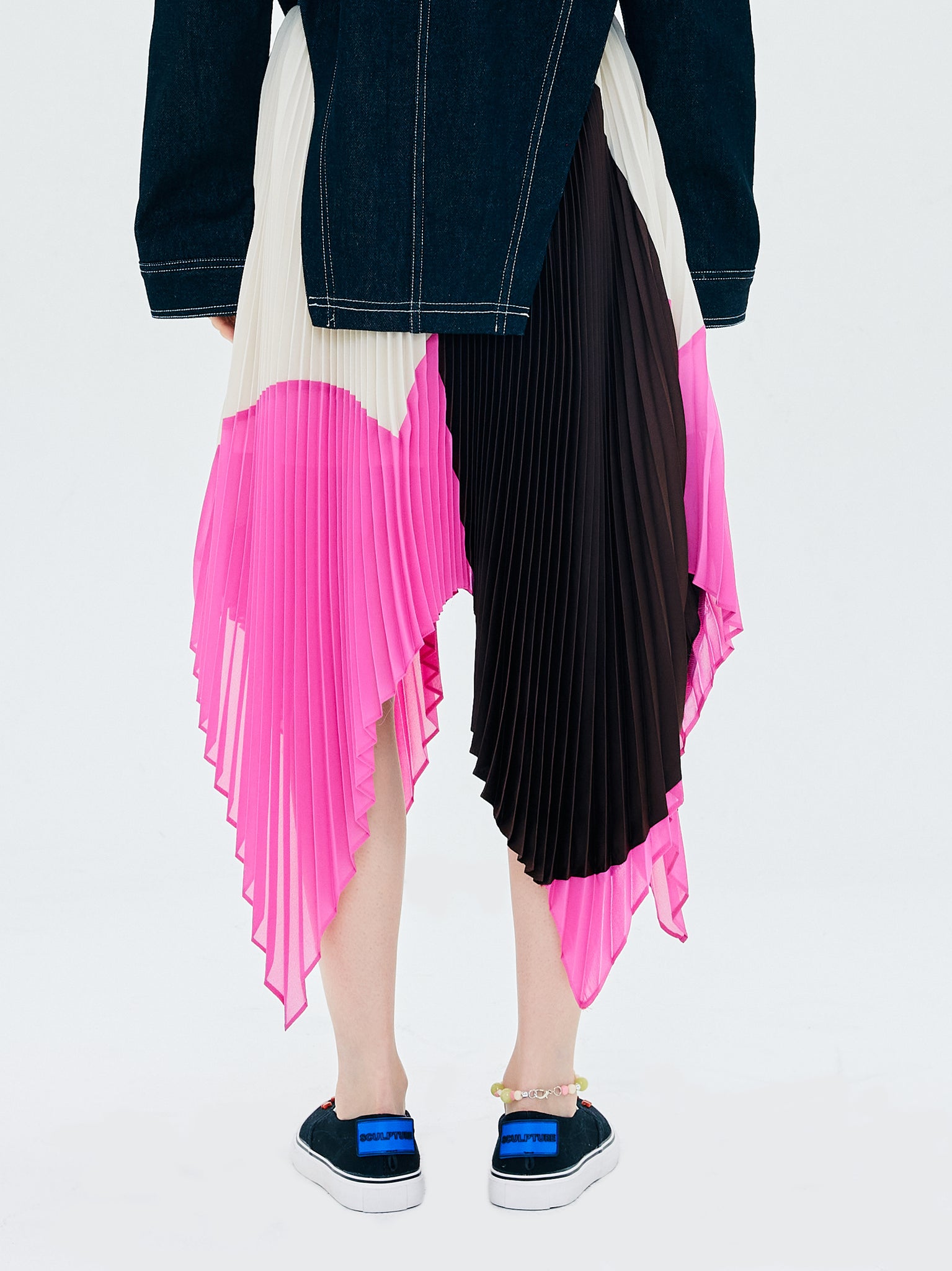 GEOMETRIC PLEATED SKIRT